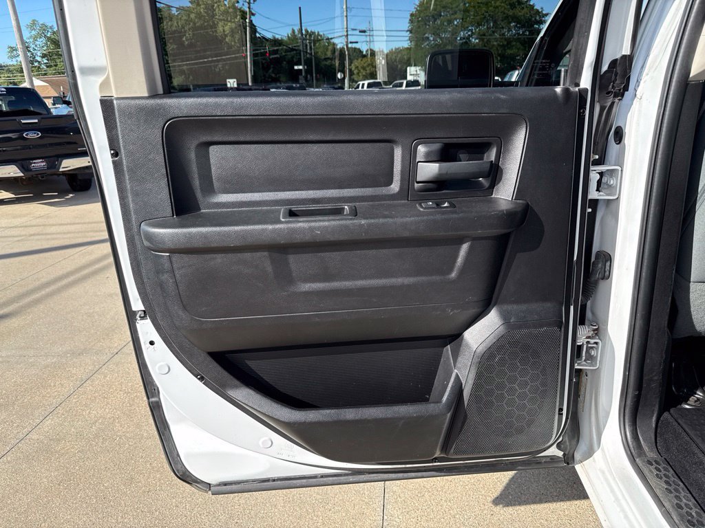 Used 2015 RAM 1500 Express AWD/4WD image 40
