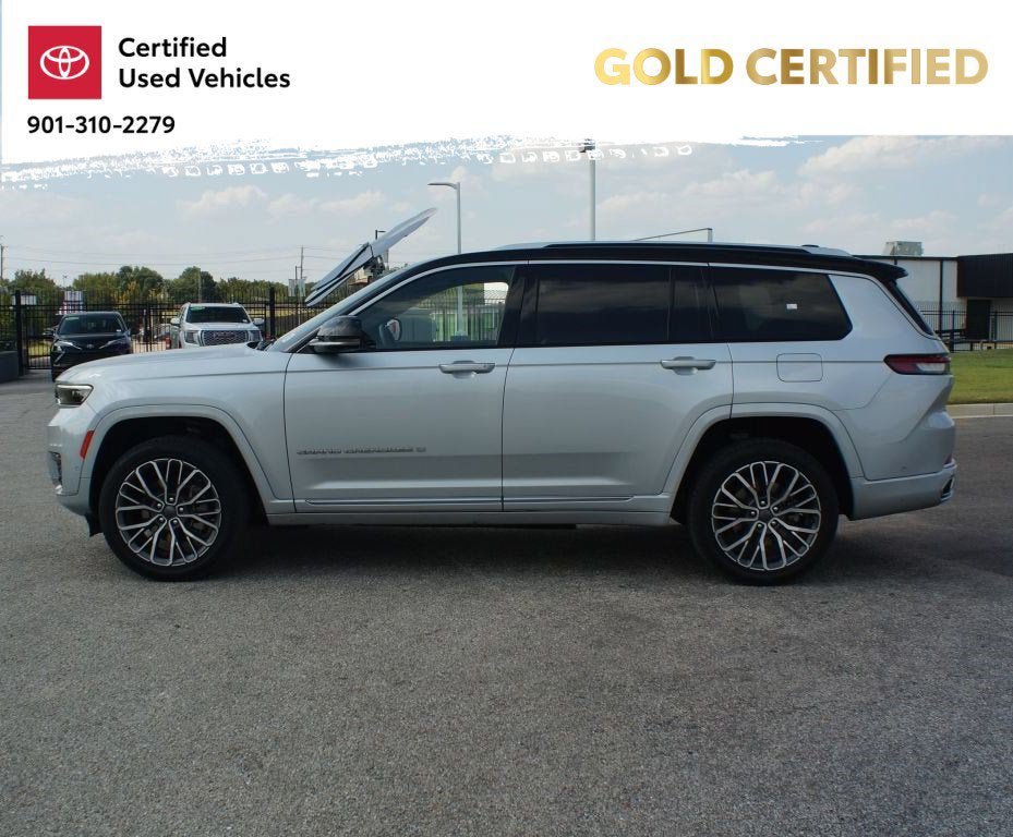 Used 2023 Jeep Grand Cherokee L Summit AWD/4WD image 14