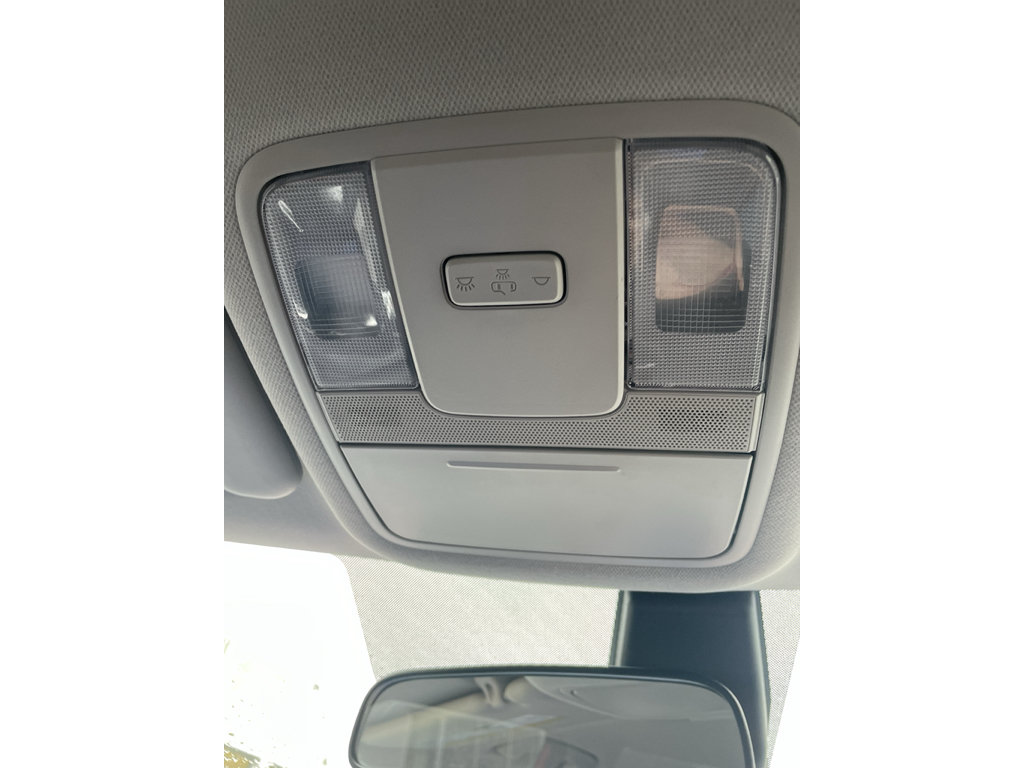 Used 2025 Kia Soul LX w/ LX Technology Package FWD image 14