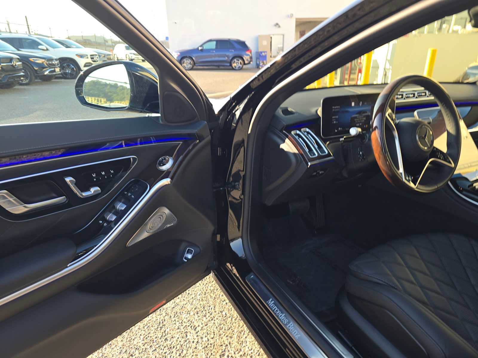 Used 2024 Mercedes-Benz S 580 S 580 image 19