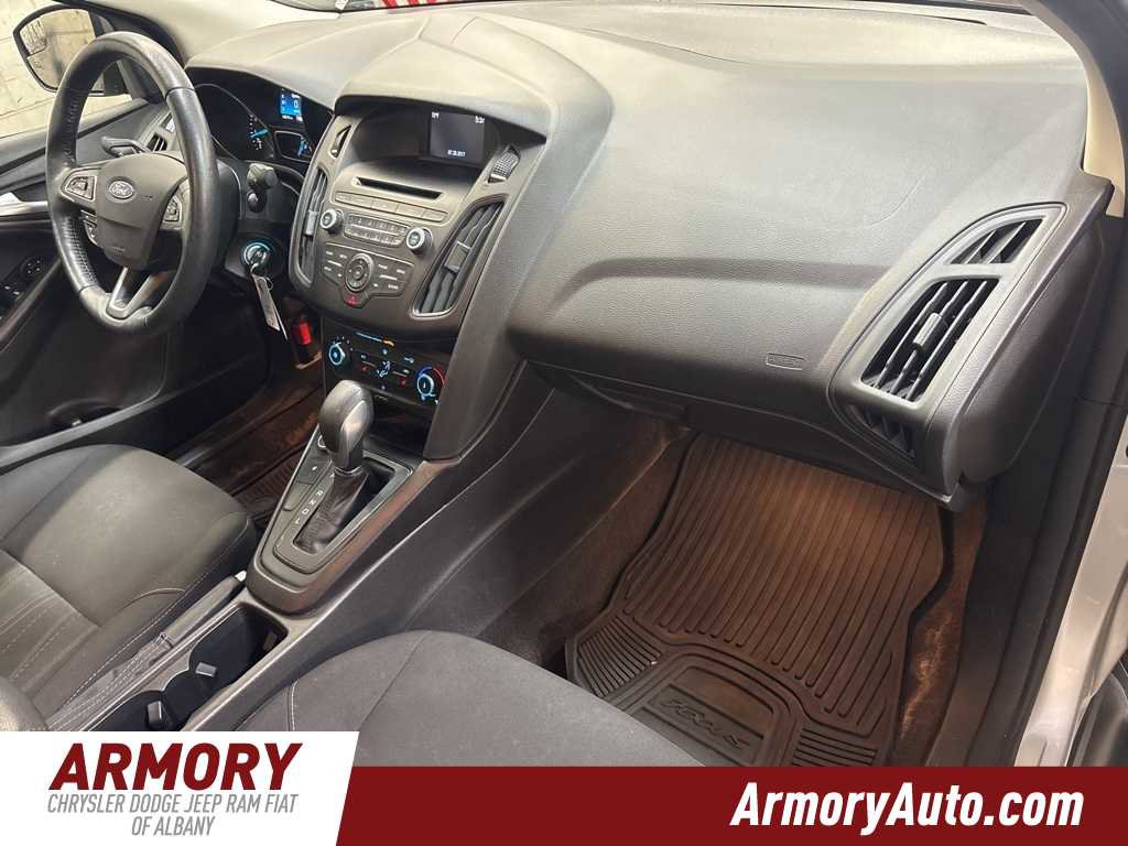 Used 2017 Ford Focus SE w/ Cold Weather Package image 36