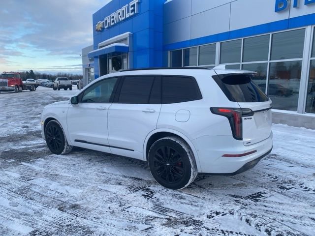 Used 2023 Cadillac XT6 Sport w/ LPO, ONYX Package image 2