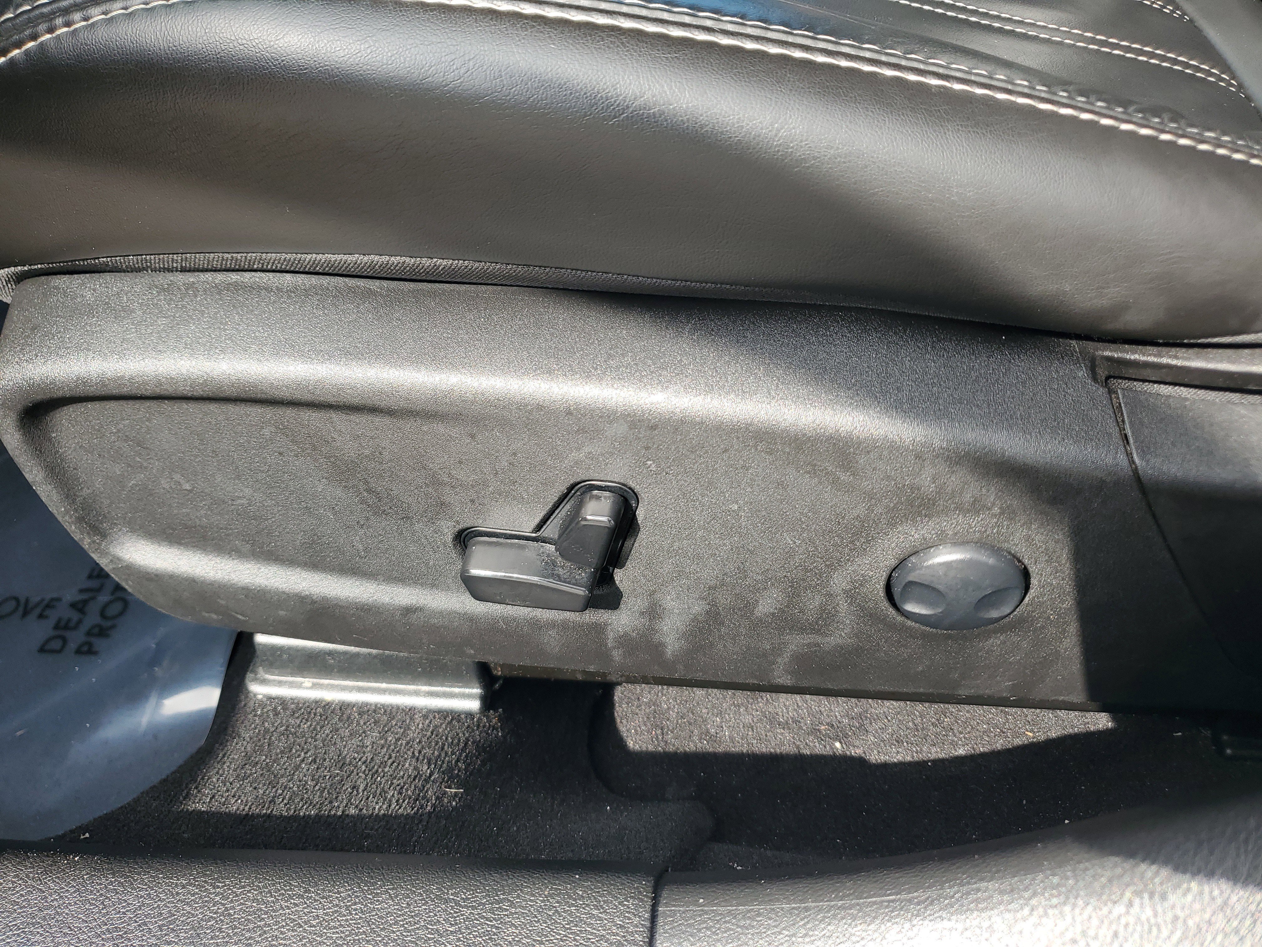 Used 2023 Chrysler 300 S image 13