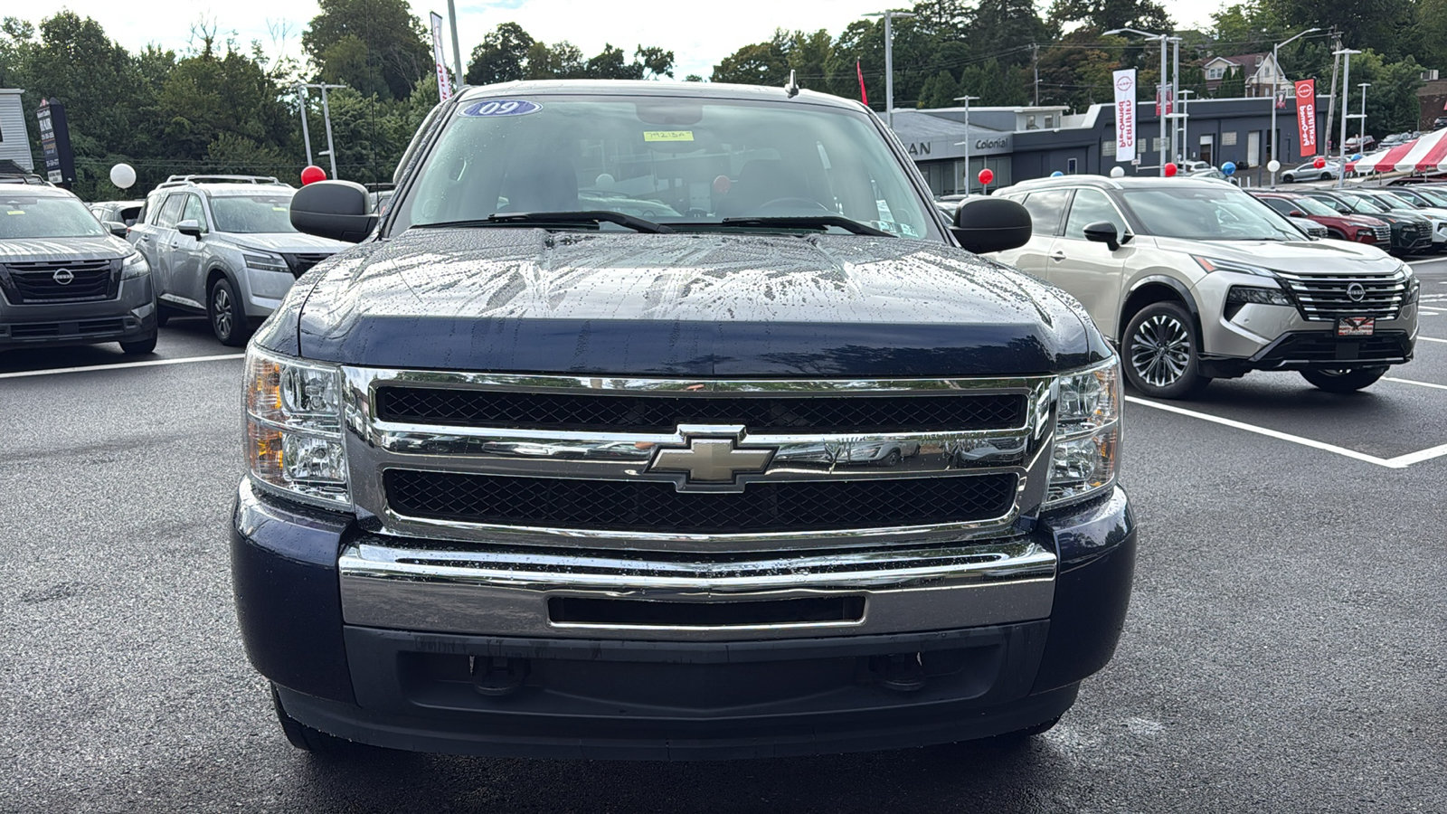 Used 2009 Chevrolet Silverado 1500 LT w/ Power Pack Plus AWD/4WD image 2