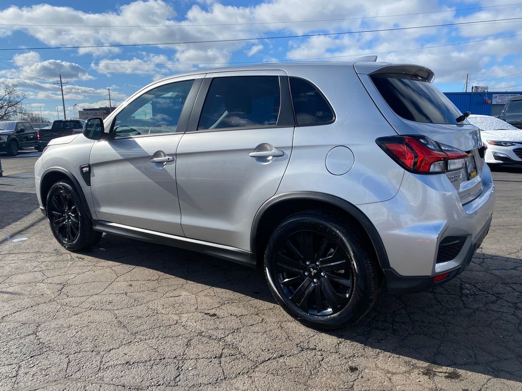 Used 2025 Mitsubishi Outlander Sport ES image 6
