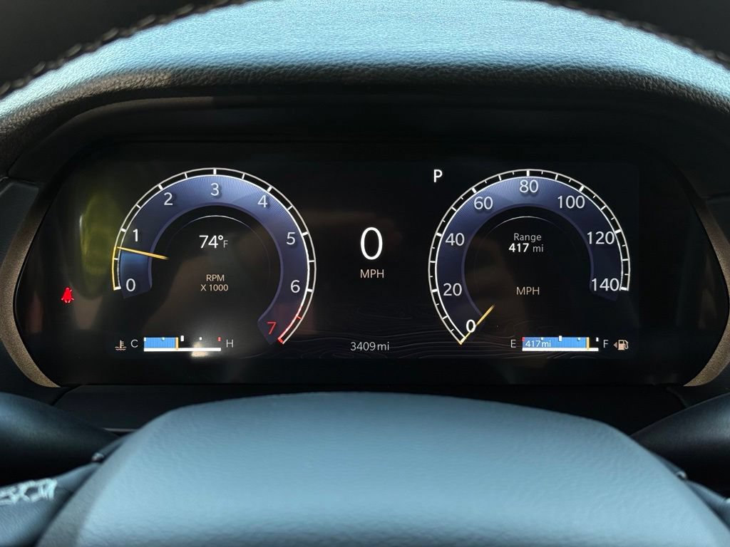 Used 2025 Jeep Grand Cherokee 4WD image 30