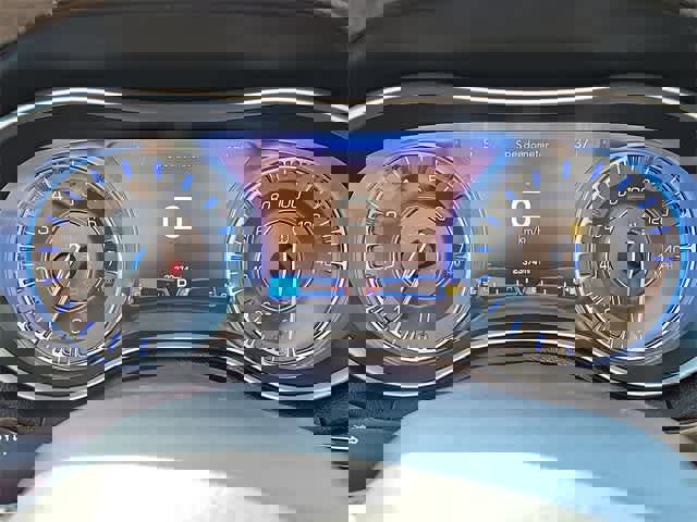 Used 2023 Chrysler 300 Touring w/ Sport Appearance Package image 17