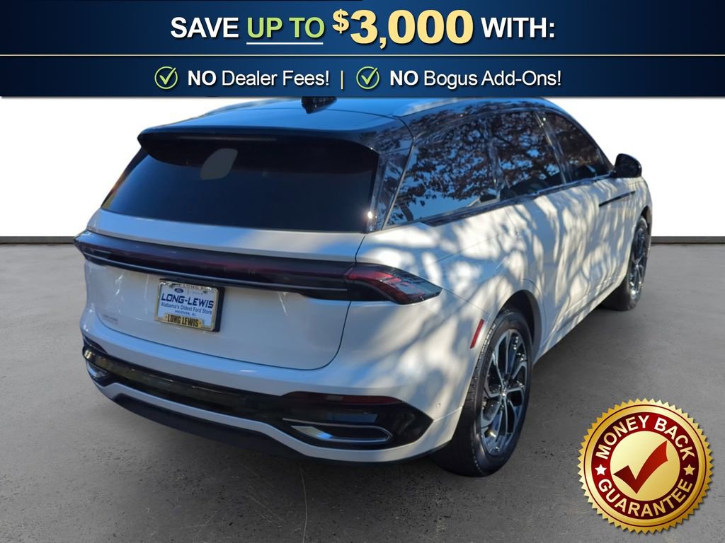 Certified 2024 Lincoln Nautilus Reserve image 7