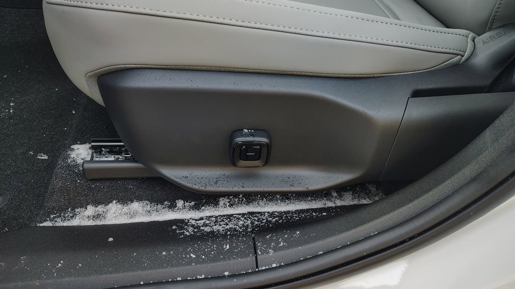 New 2026 Volvo EX30 Ultra w/ Climate Package image 10