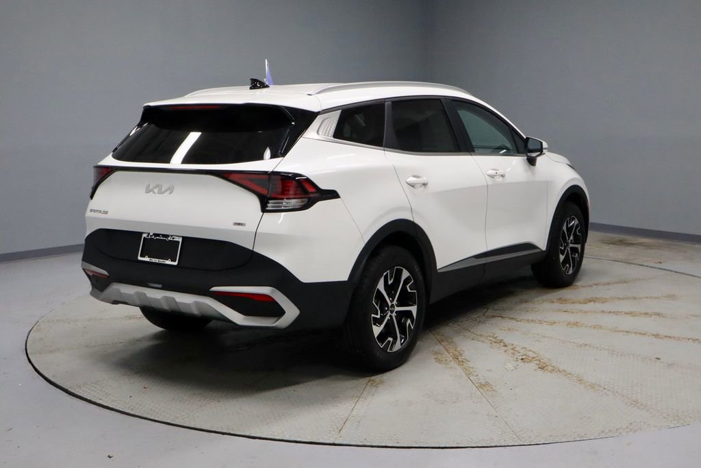 Used 2023 Kia Sportage EX image 11