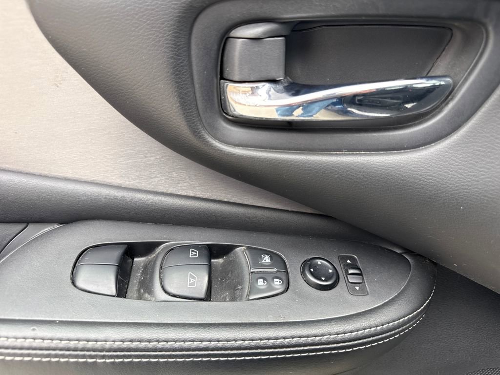 Used 2021 Nissan Murano SV image 26