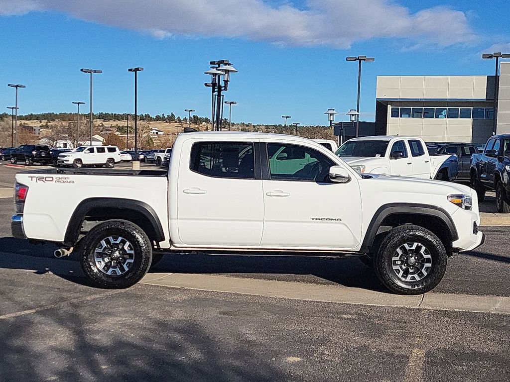 Used 2023 Toyota Tacoma TRD Off-Road image 3