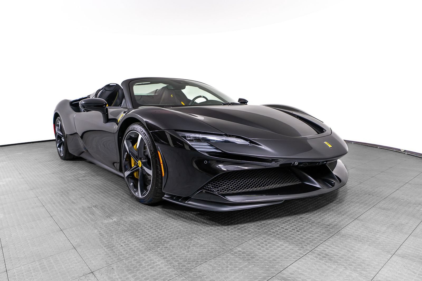 Certified 2023 Ferrari SF90 Spider AWD/4WD image 7