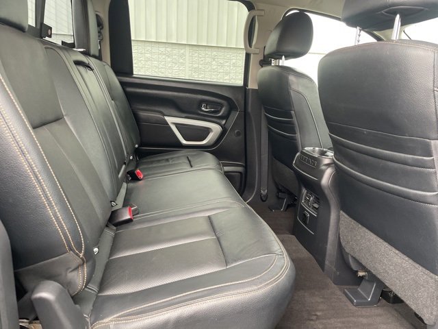 Used 2018 Nissan Titan SL w/ Chrome Package image 14