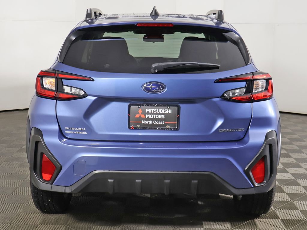 Used 2024 Subaru Crosstrek 2.0i Premium AWD/4WD image 12