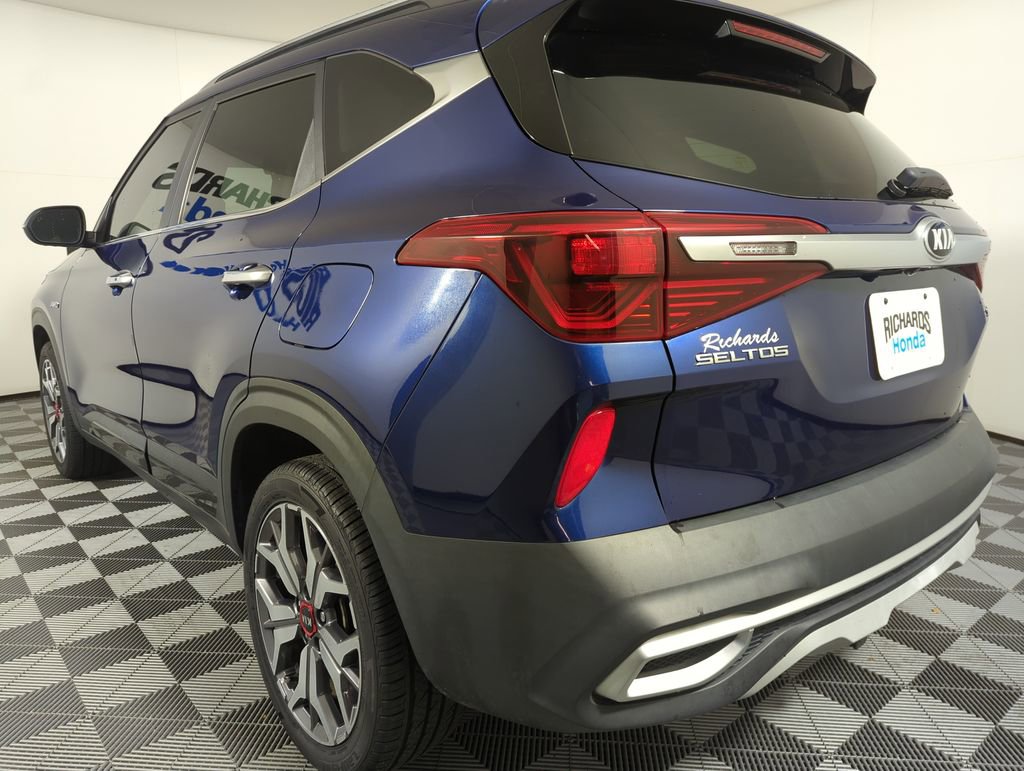 Used 2021 Kia Seltos SX image 2