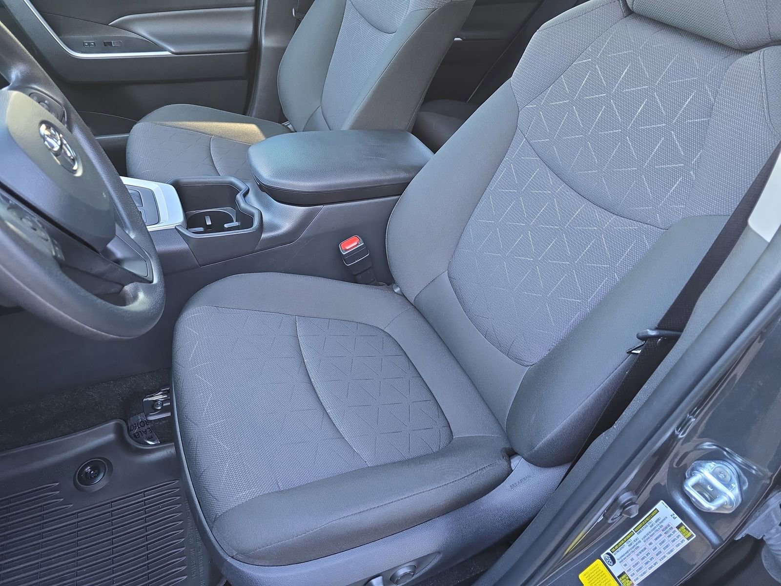 Used 2024 Toyota RAV4 XLE image 20