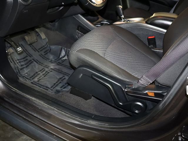Used 2019 Dodge Journey SE w/ Connectivity Group FWD image 23