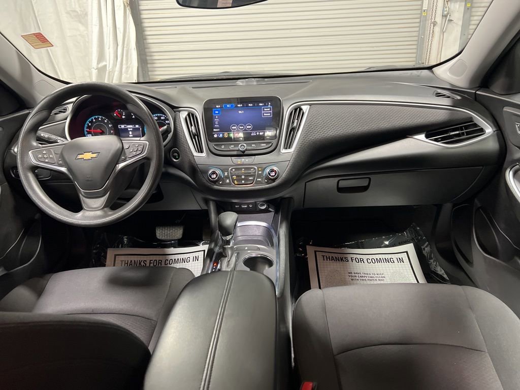 Used 2023 Chevrolet Malibu LT FWD image 14
