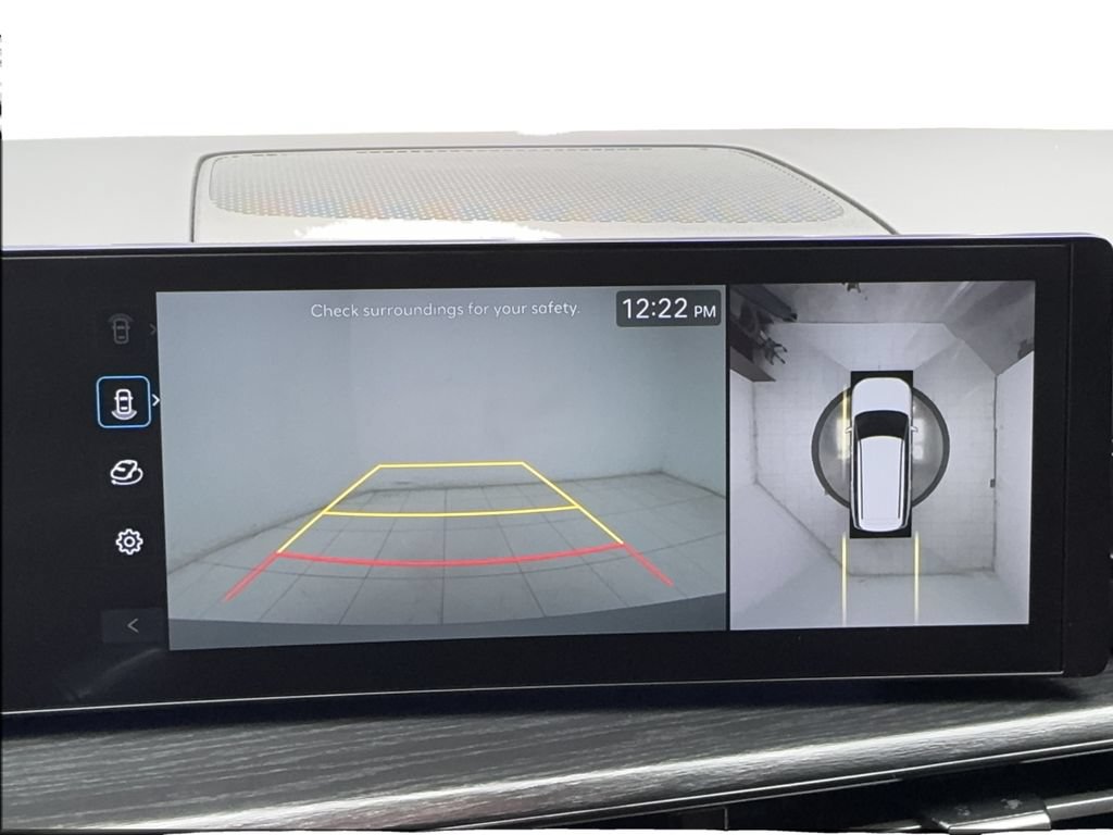 Used 2025 Hyundai Santa Fe Limited FWD image 58