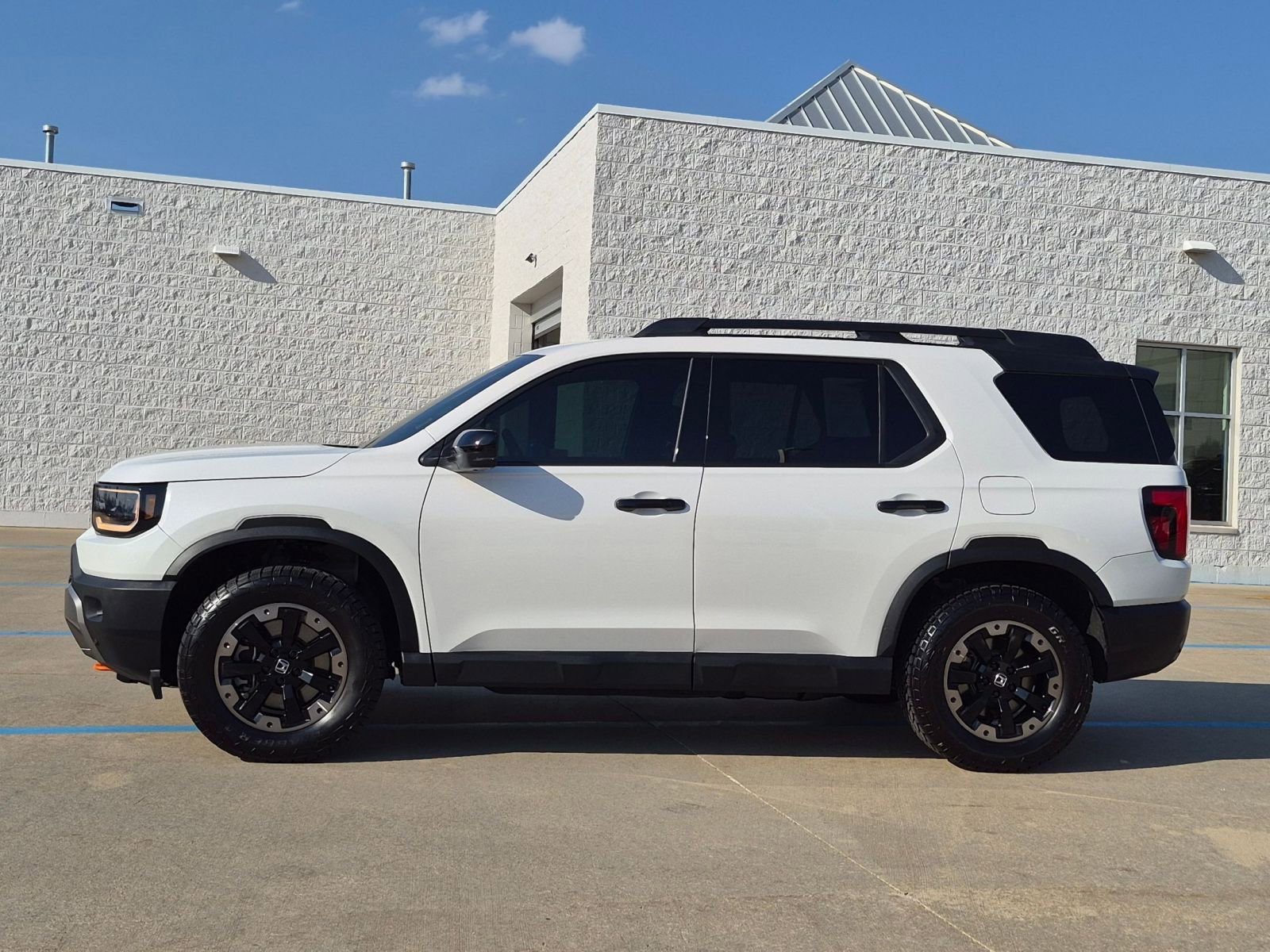 Certified 2026 Honda Passport TrailSport Elite image 10