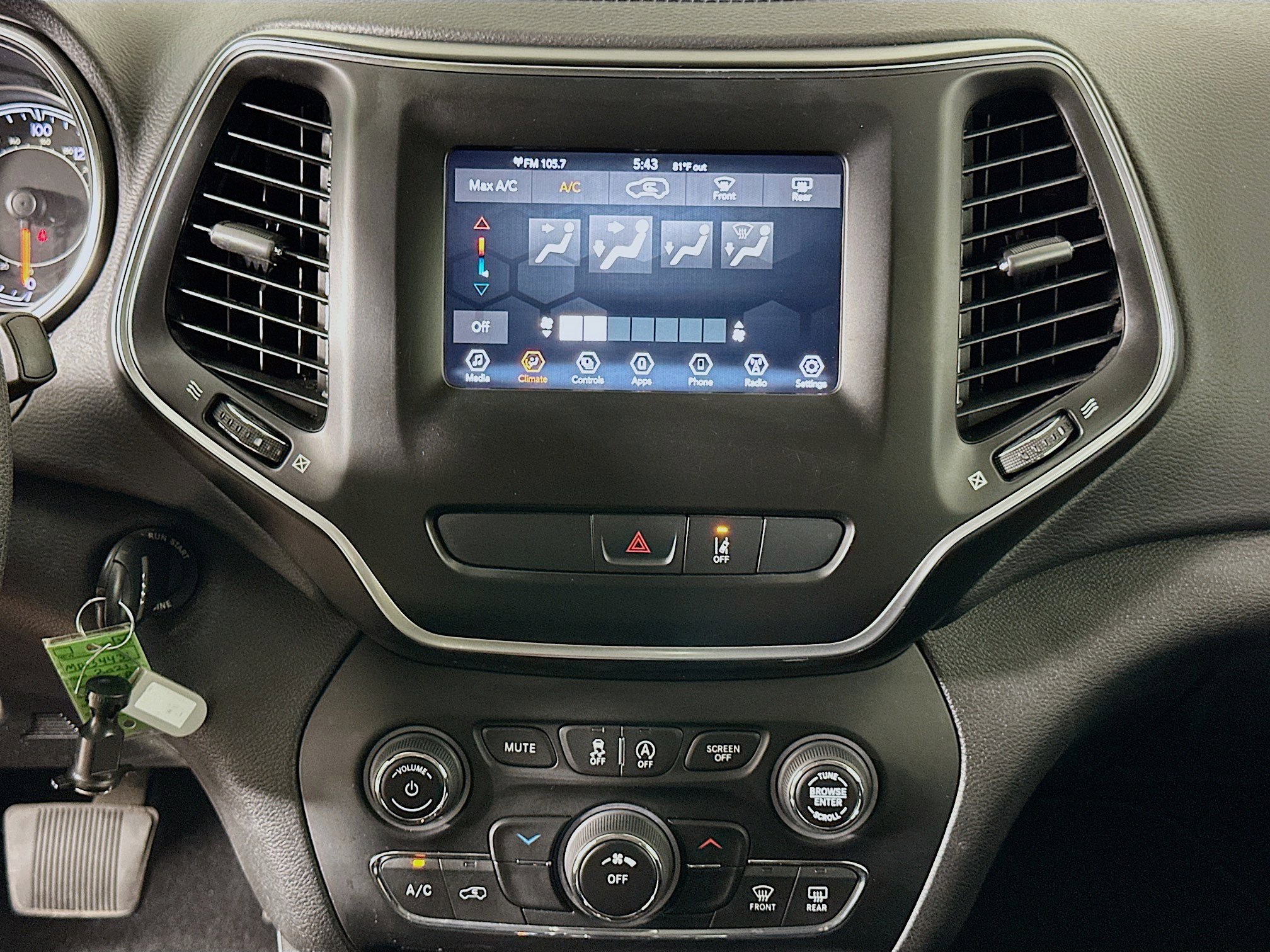 Used 2021 Jeep Cherokee Latitude image 23