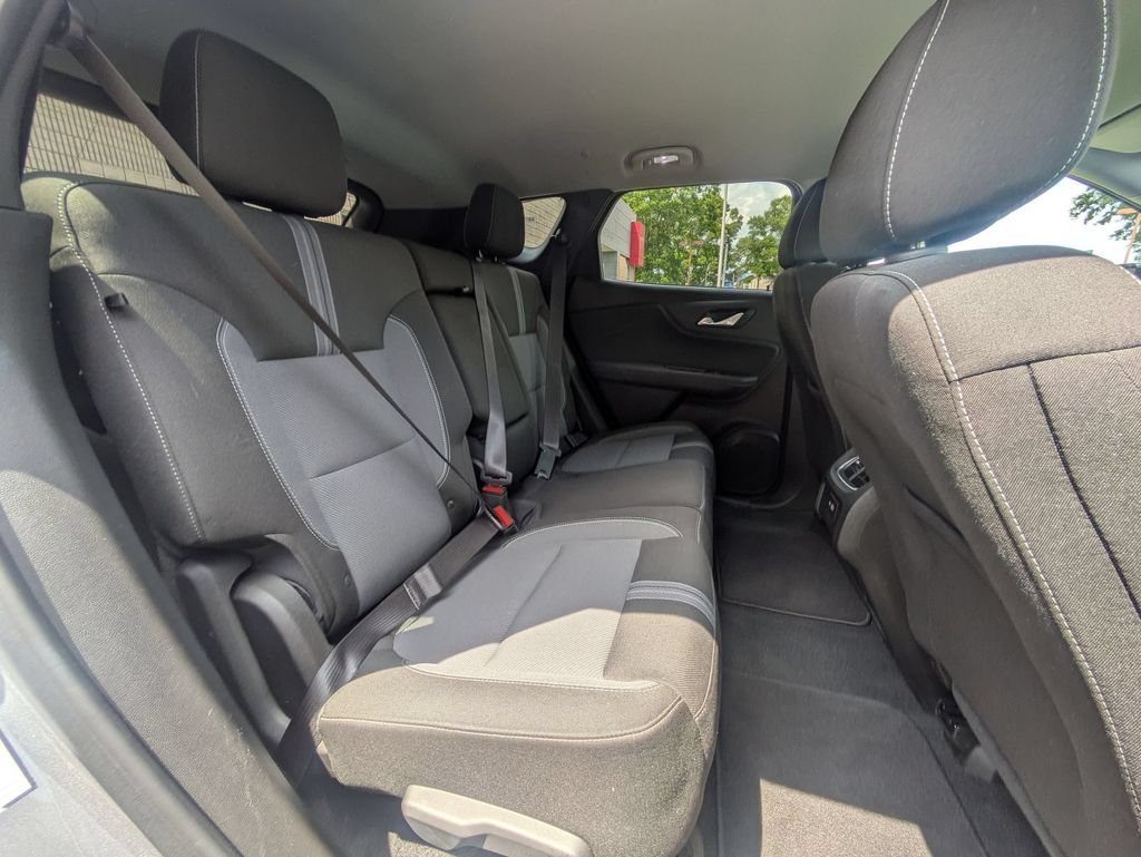 Used 2025 Chevrolet Blazer LT FWD image 29