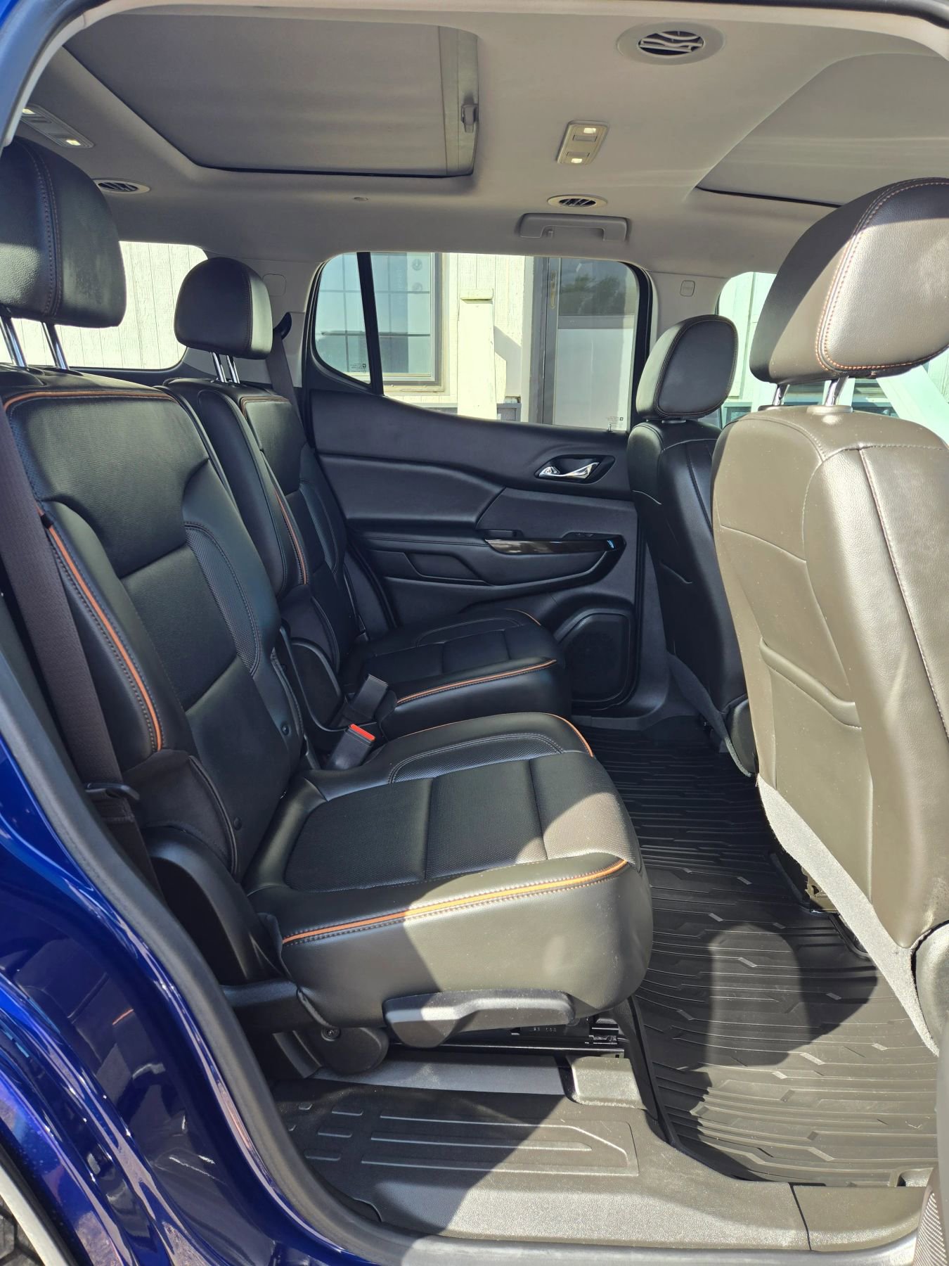 Used 2023 GMC Acadia AT4 w/ Preferred Package AWD/4WD image 13