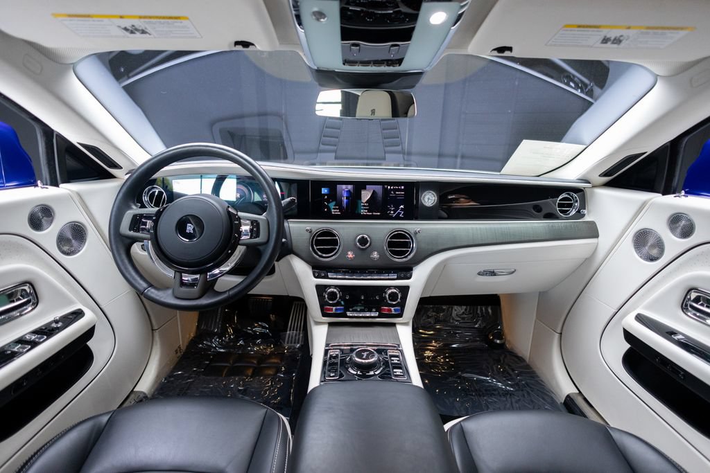 Used 2024 Rolls-Royce Spectre w/ Spectre Launch Package AWD/4WD image 51