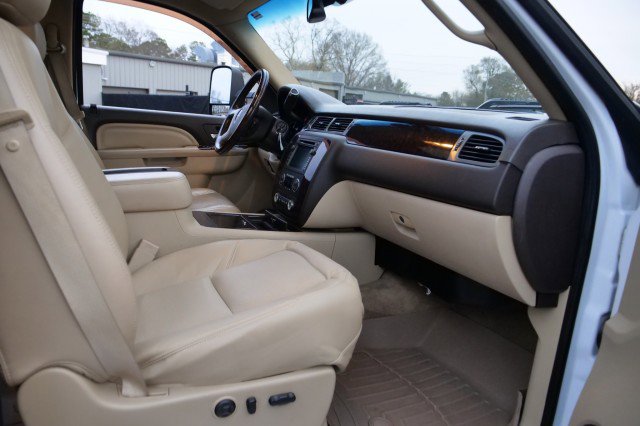 Used 2011 GMC Sierra 3500 Denali image 37