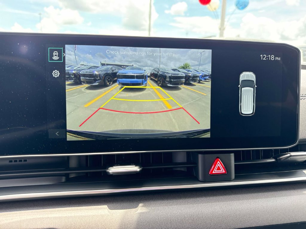 New 2026 Kia Carnival EX FWD image 25