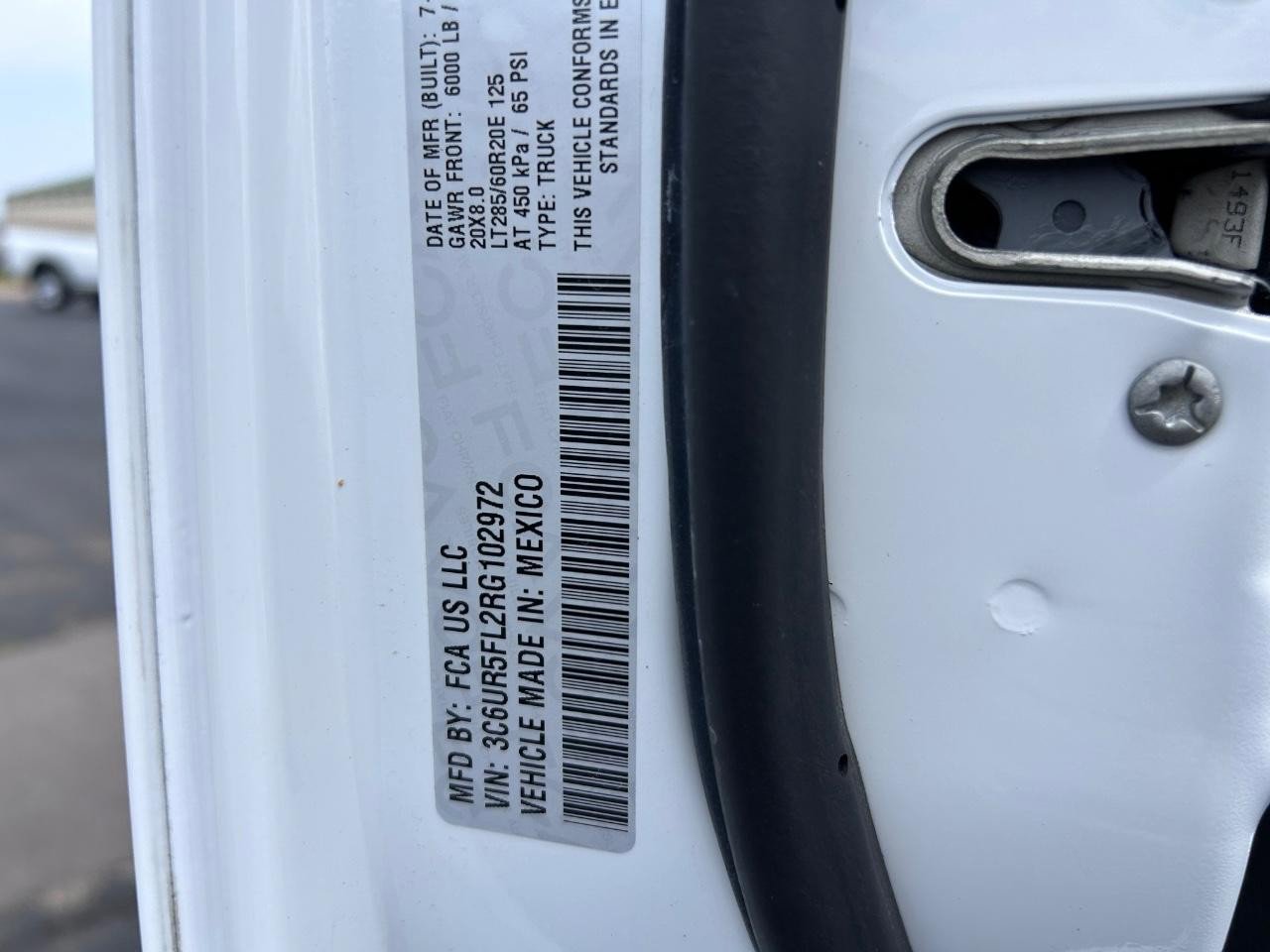 Used 2024 RAM 2500 Laramie w/ Sport Appearance Package image 25