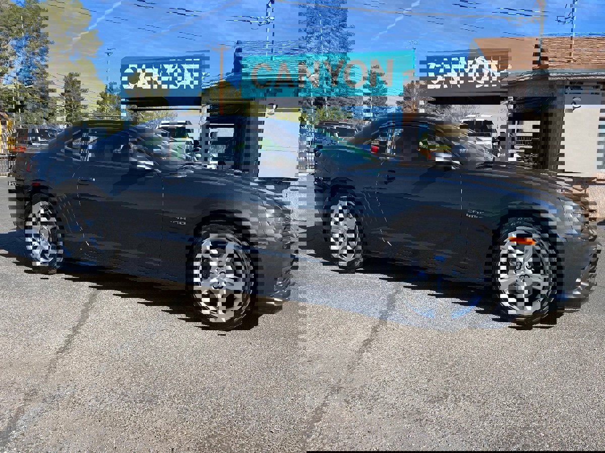 Used 2014 Chevrolet Camaro SS image 2