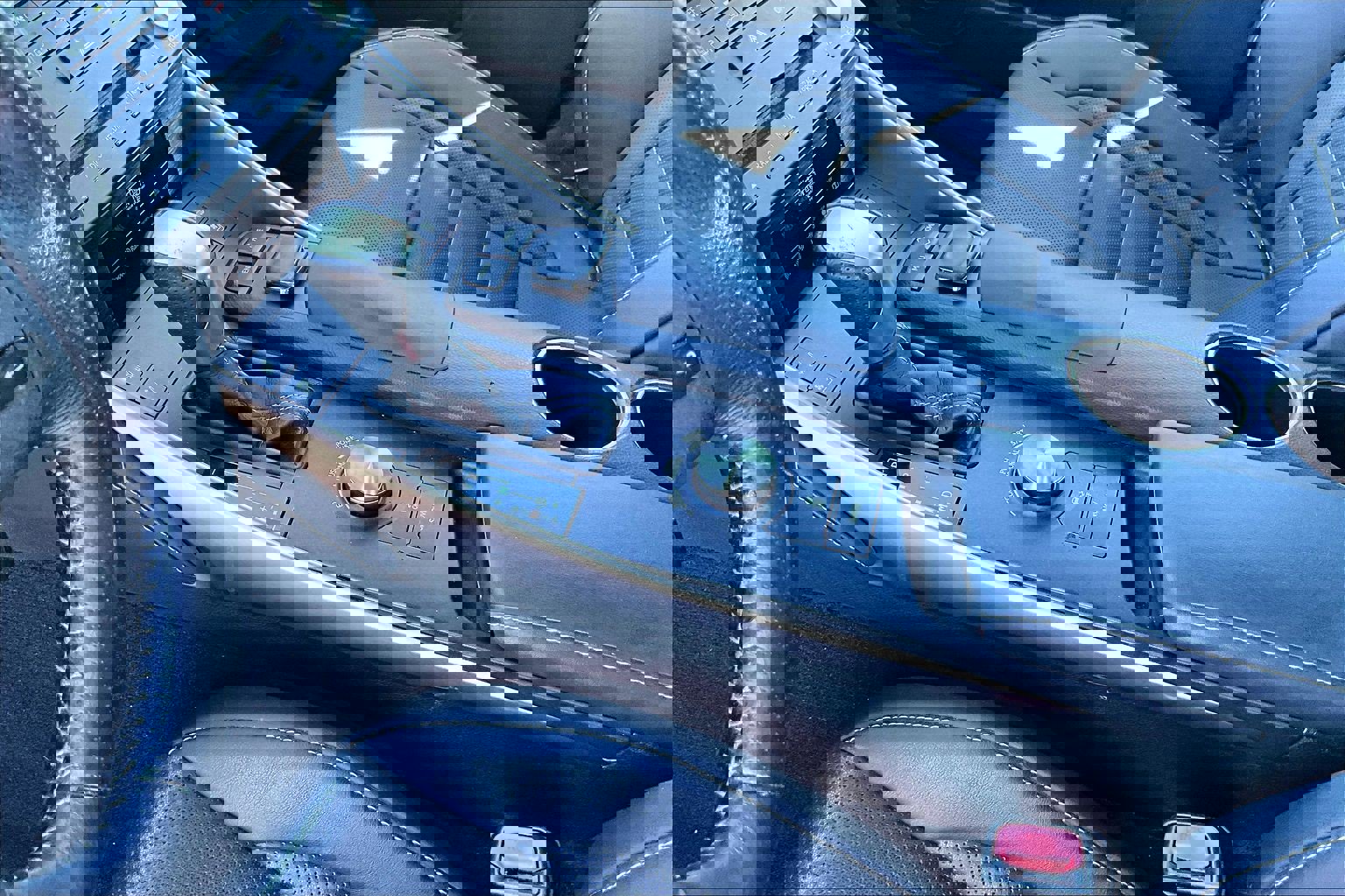 Used 2015 Lexus IS 350 w/ F-Sport Package image 13