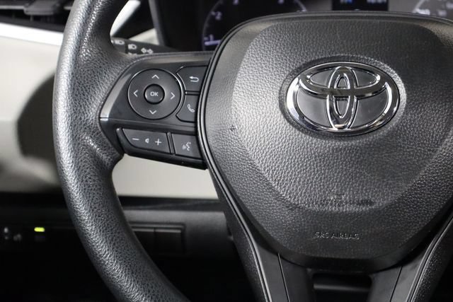 Used 2025 Toyota Corolla LE FWD image 11