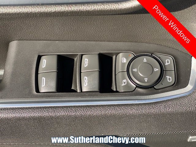 Used 2025 Chevrolet Silverado 1500 LTZ AWD/4WD image 17
