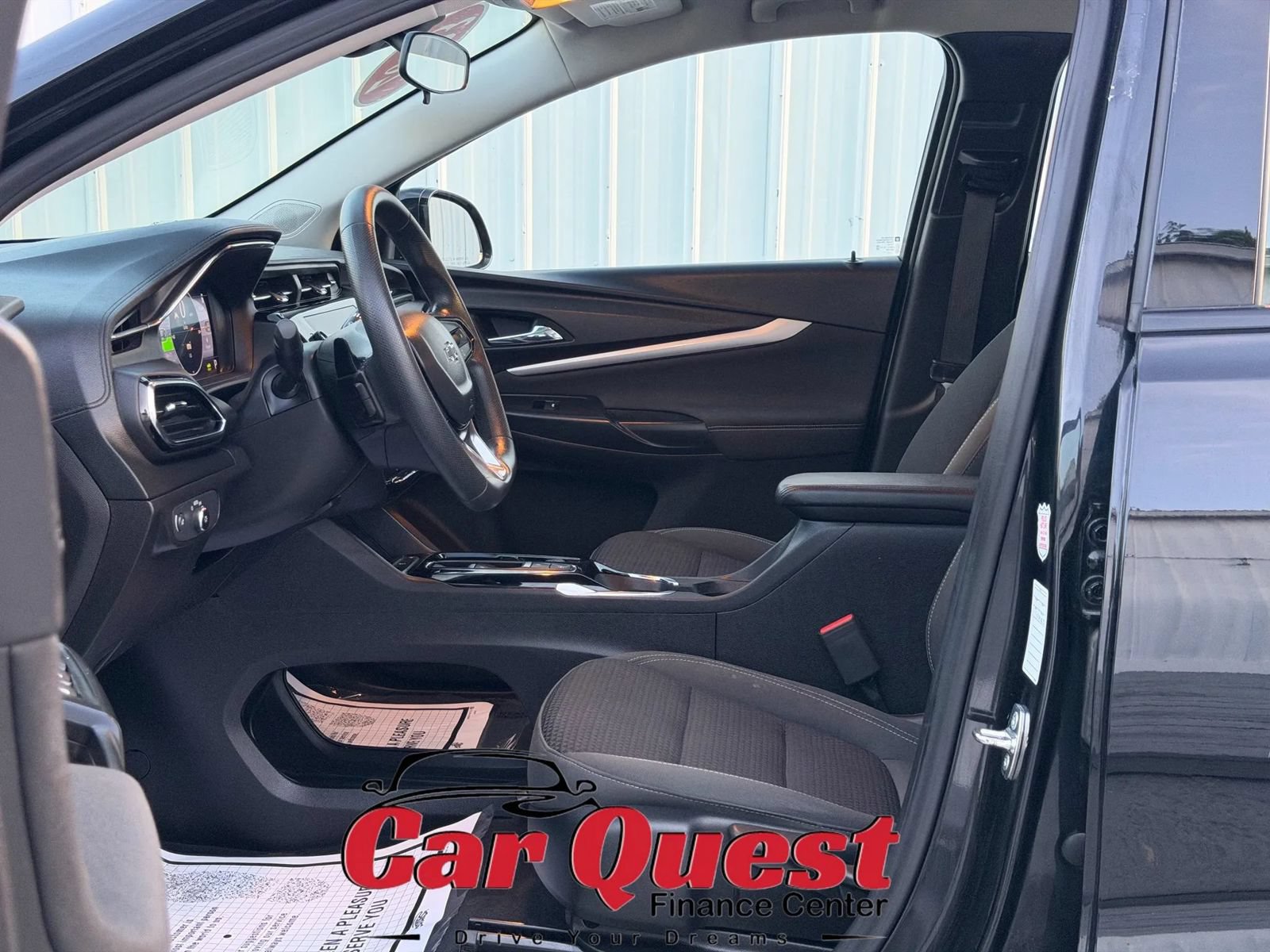 Used 2023 Chevrolet Bolt EUV LT FWD image 9