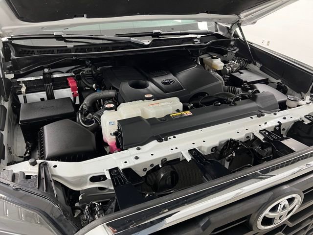Used 2022 Toyota Tundra SR5 w/ TRD Off-Road Premium Package image 52