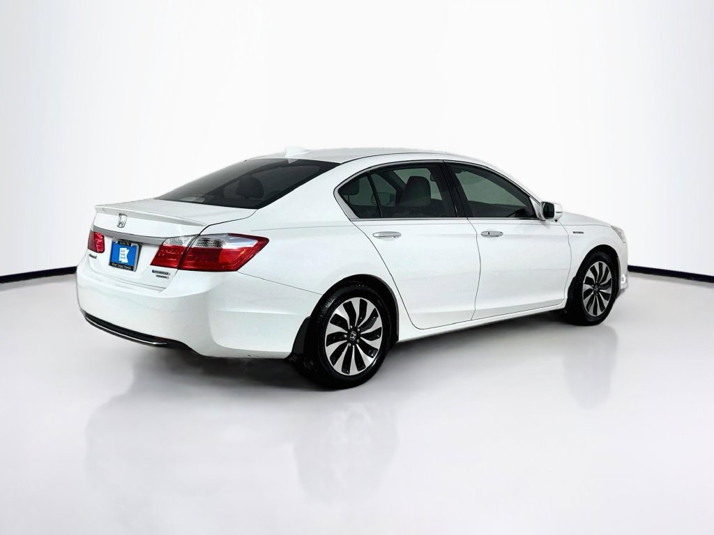 Used 2015 Honda Accord Touring image 7