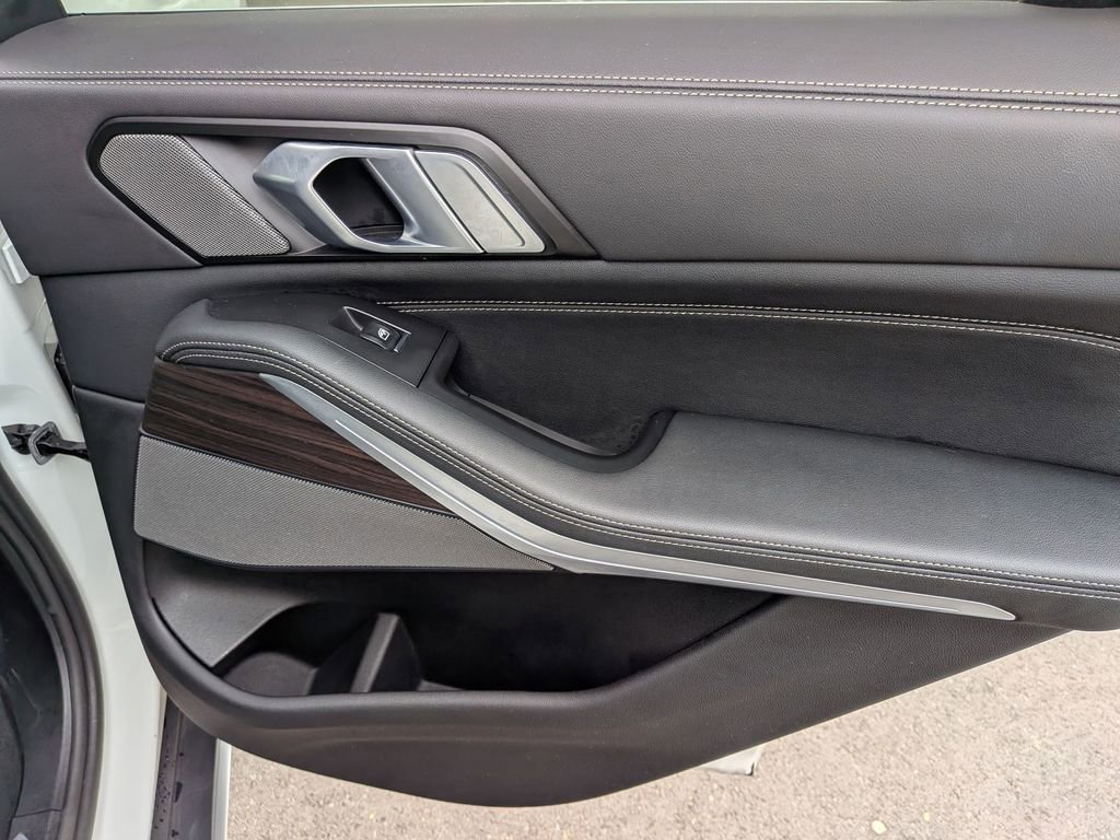 Certified 2024 BMW X5 xDrive50e w/ Premium Package image 20