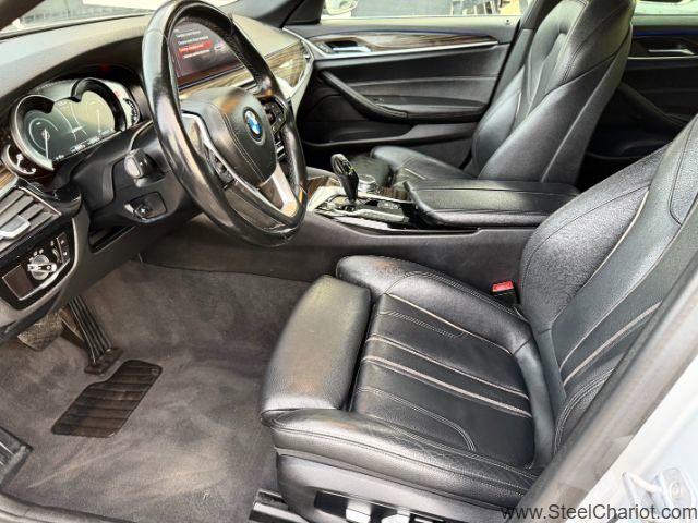 Used 2019 BMW 530e w/ Premium Package image 11