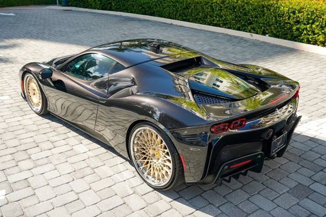 Used 2021 Ferrari SF90 Stradale image 21
