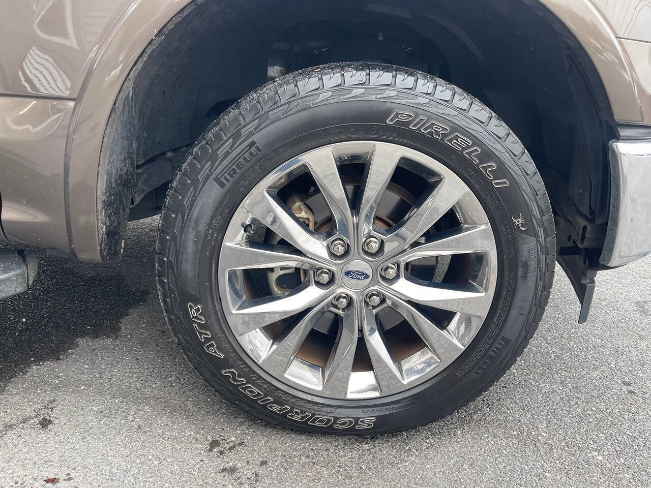 Used 2017 Ford F150 Lariat image 10