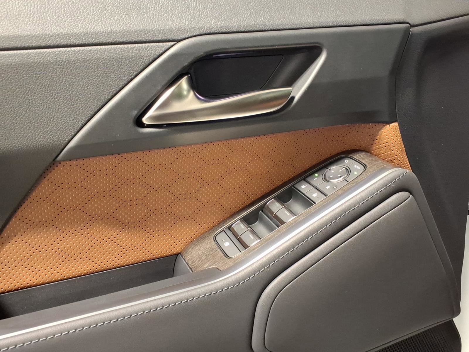 New 2026 Lexus GX 550 AWD/4WD image 4