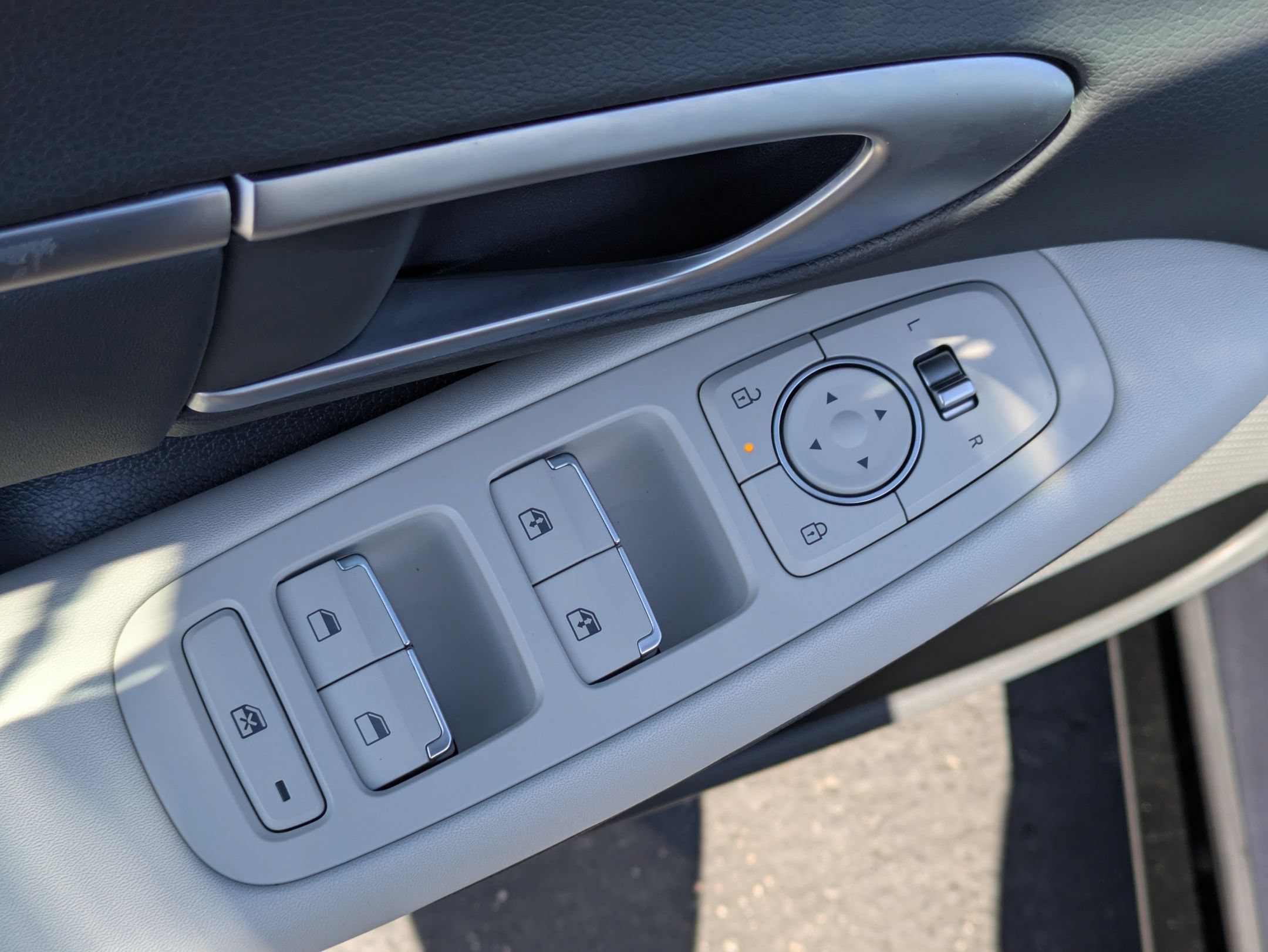 Certified 2025 Hyundai Sonata SEL FWD image 16