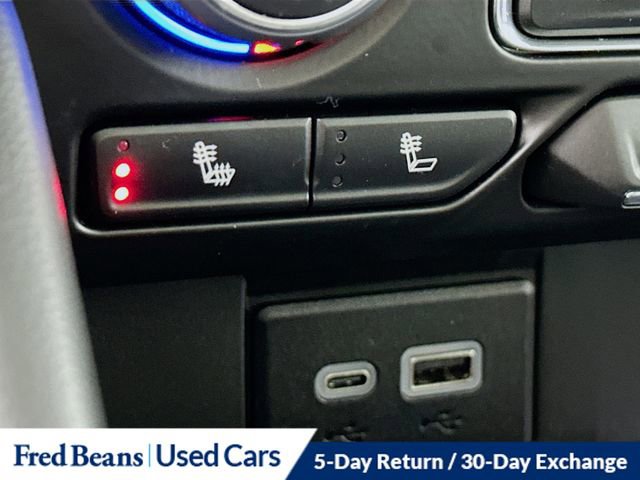 Used 2023 Chevrolet Suburban Z71 w/ Luxury Package image 23