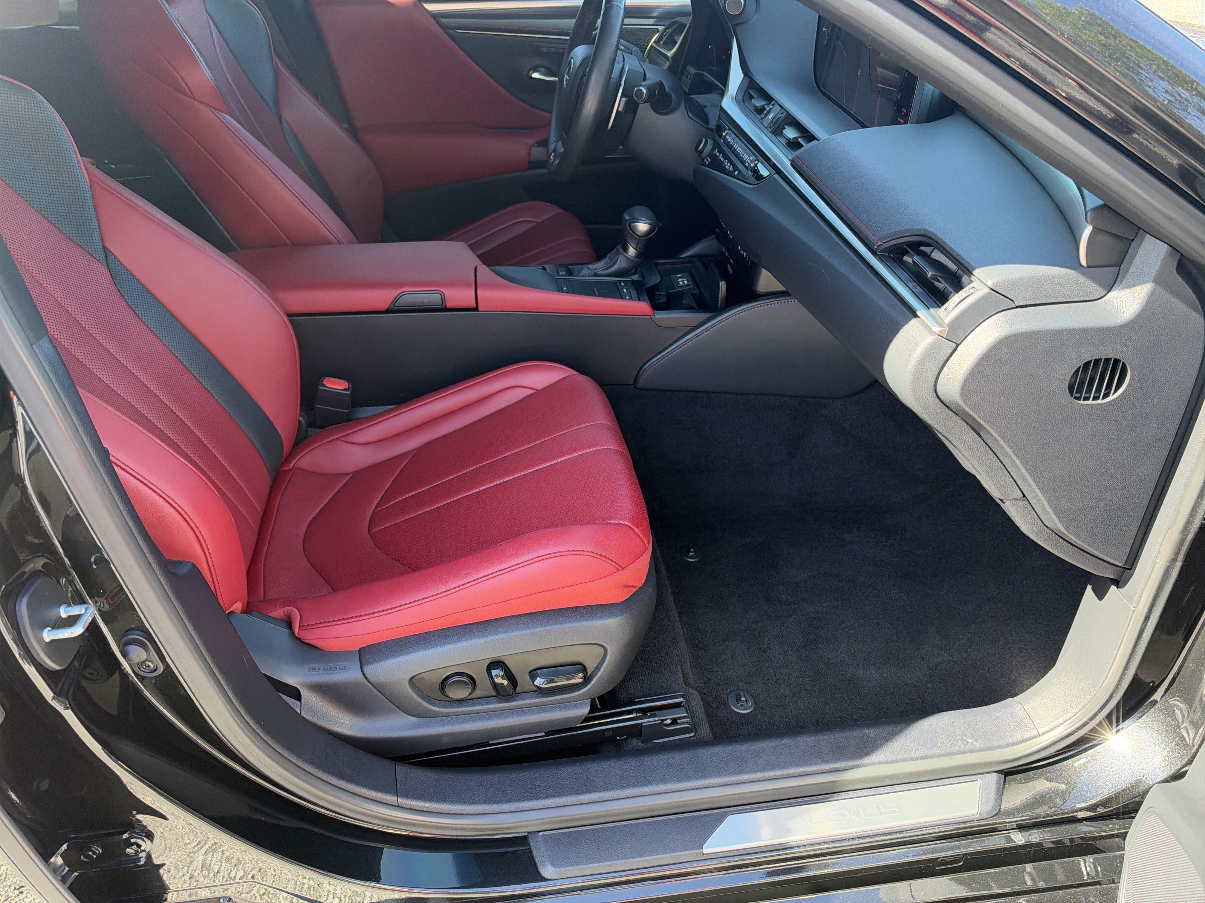Used 2020 Lexus ES 350 F Sport w/ Accessory Package FWD image 16