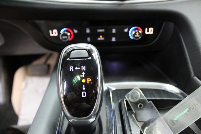 Used 2021 Buick Enclave Essence image 22