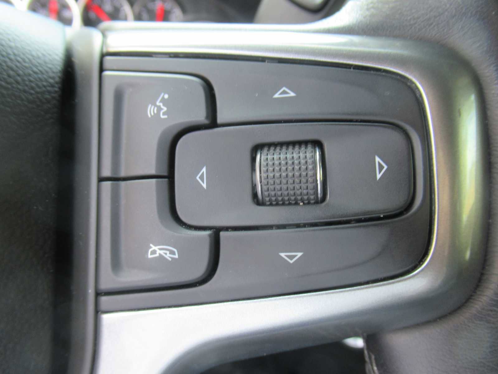 Used 2021 Chevrolet Silverado 1500 LTZ w/ LTZ Premium Package image 32