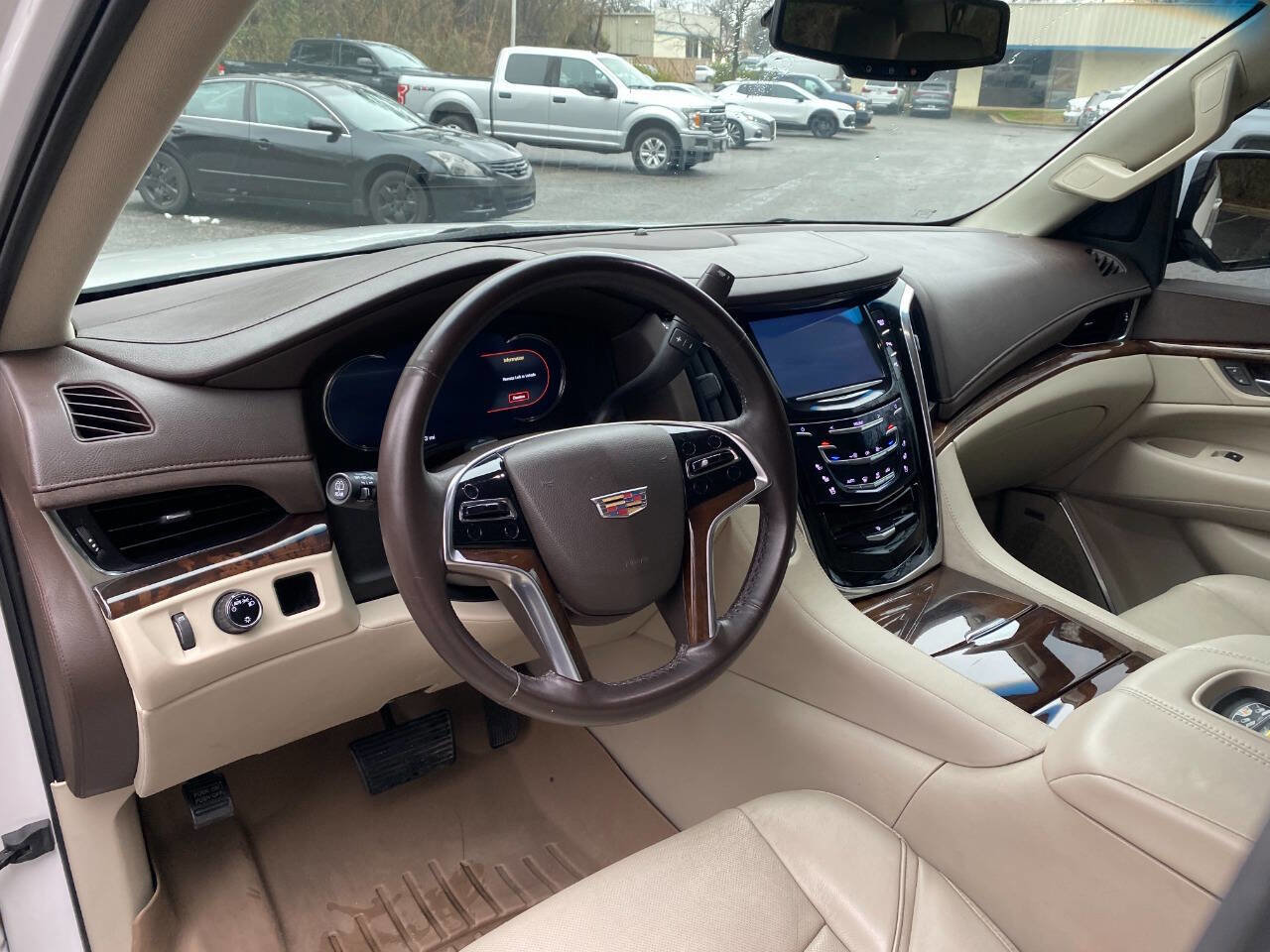Used 2017 Cadillac Escalade ESV 2WD image 12